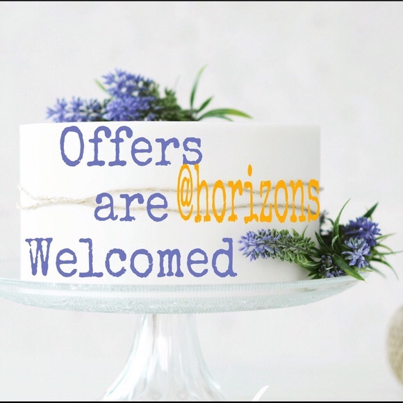 🌻 • Offers are Welcomed • 🌻 - Picture 2 of 3